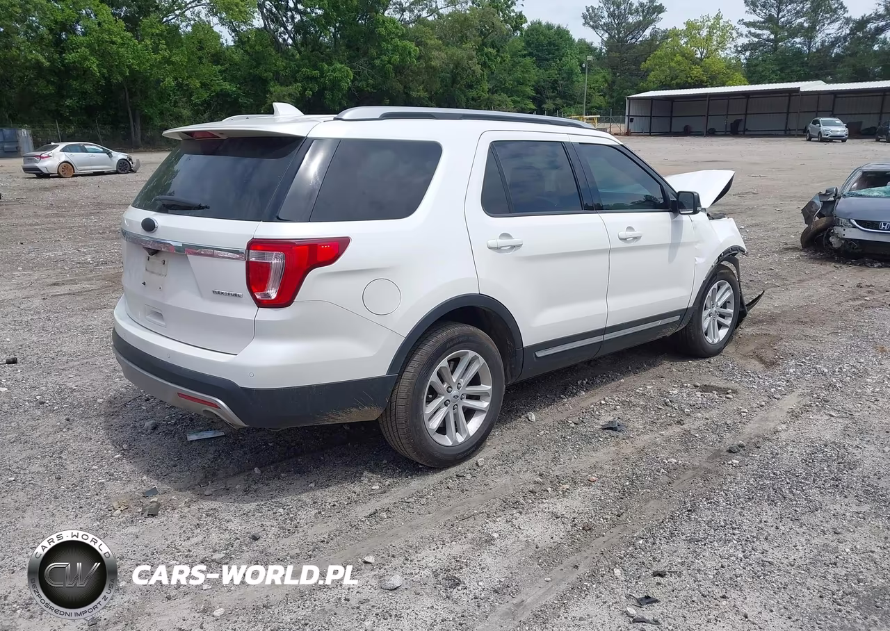 2016 Ford Explorer Xlt VIN:1FM5K7D89GGB01642 - 4