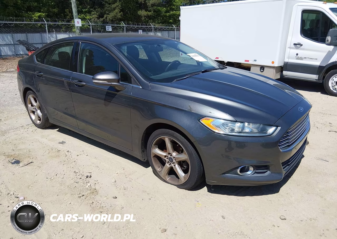 Główne zdjęcie 2015 Ford Fusion Se