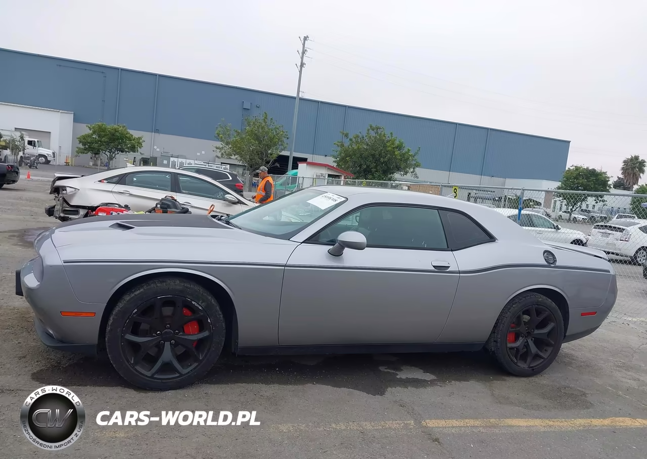 2015 Dodge Challenger Sxt Plus VIN:2C3CDZBG1FH855833 - 14