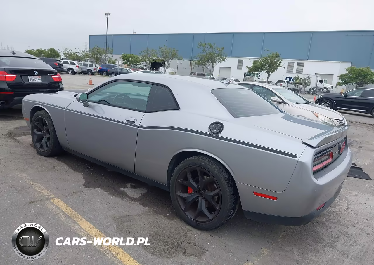 2015 Dodge Challenger Sxt Plus VIN:2C3CDZBG1FH855833 - 3