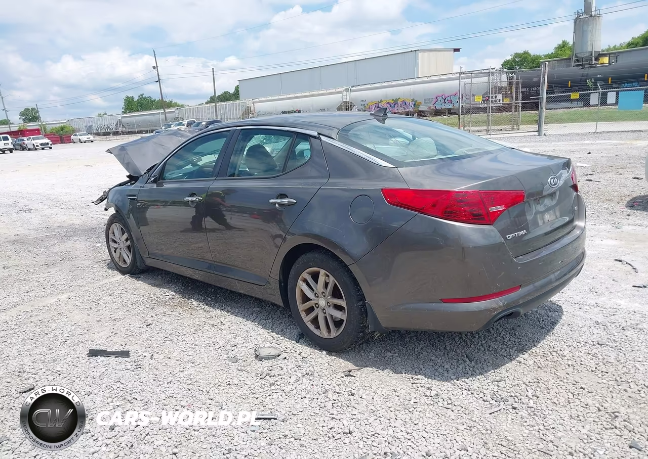2012 Kia Optima Lx VIN:5XXGM4A74CG057570 - 3