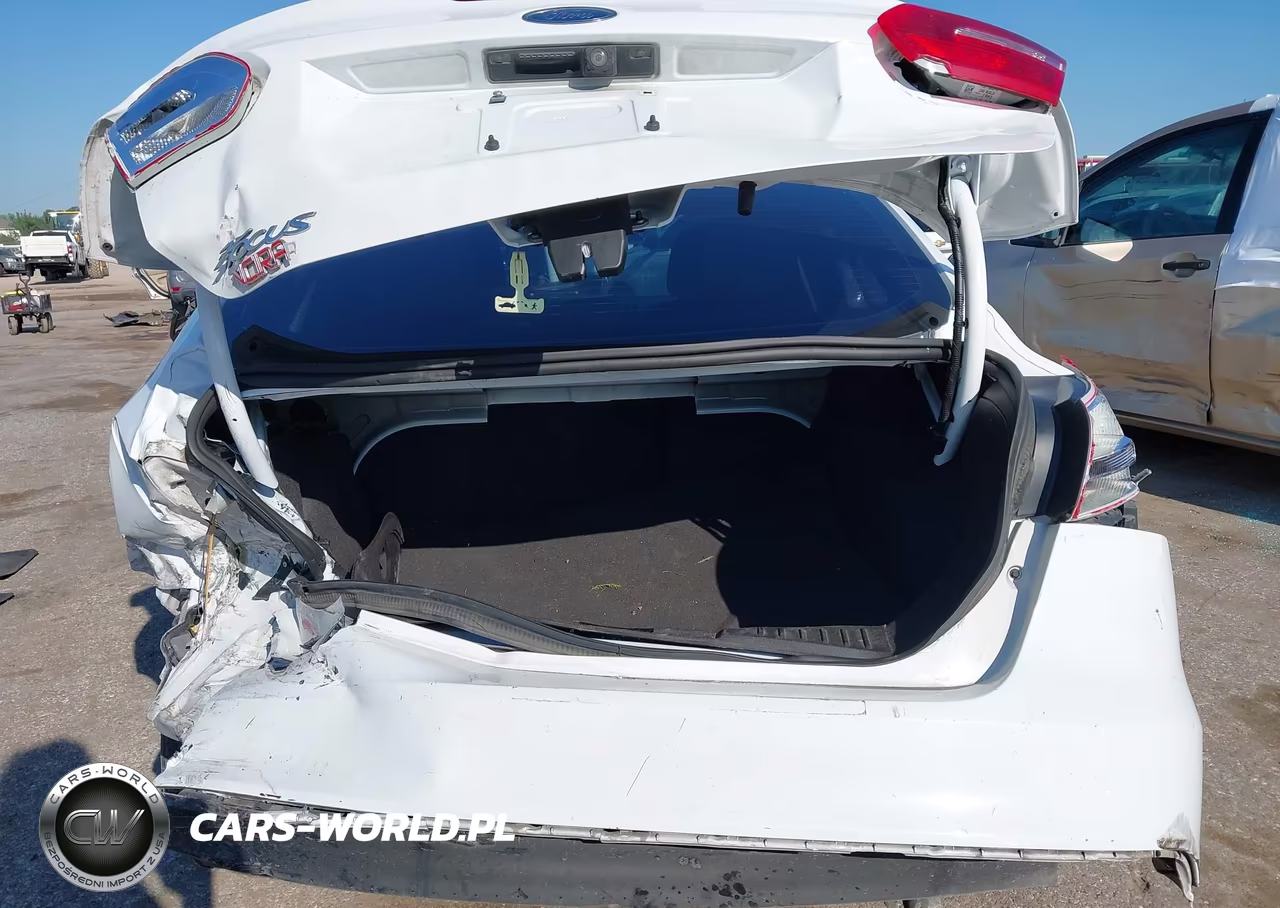 2017 Ford Focus S VIN:1FADP3E22HL229580 - 16