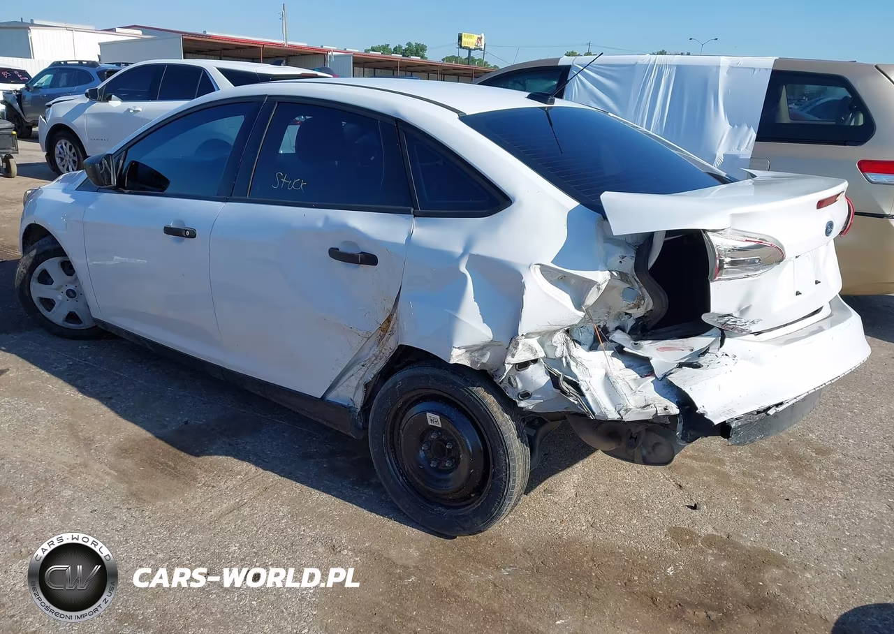 2017 Ford Focus S VIN:1FADP3E22HL229580 - 3
