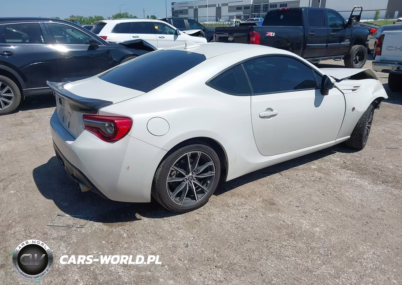 2017 Toyota 86 VIN:JF1ZNAA11H8703437 - 4
