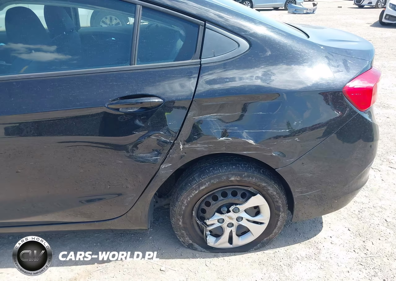 2019 Chevrolet Cruze Ls VIN:1G1BC5SM6K7149108 - 6