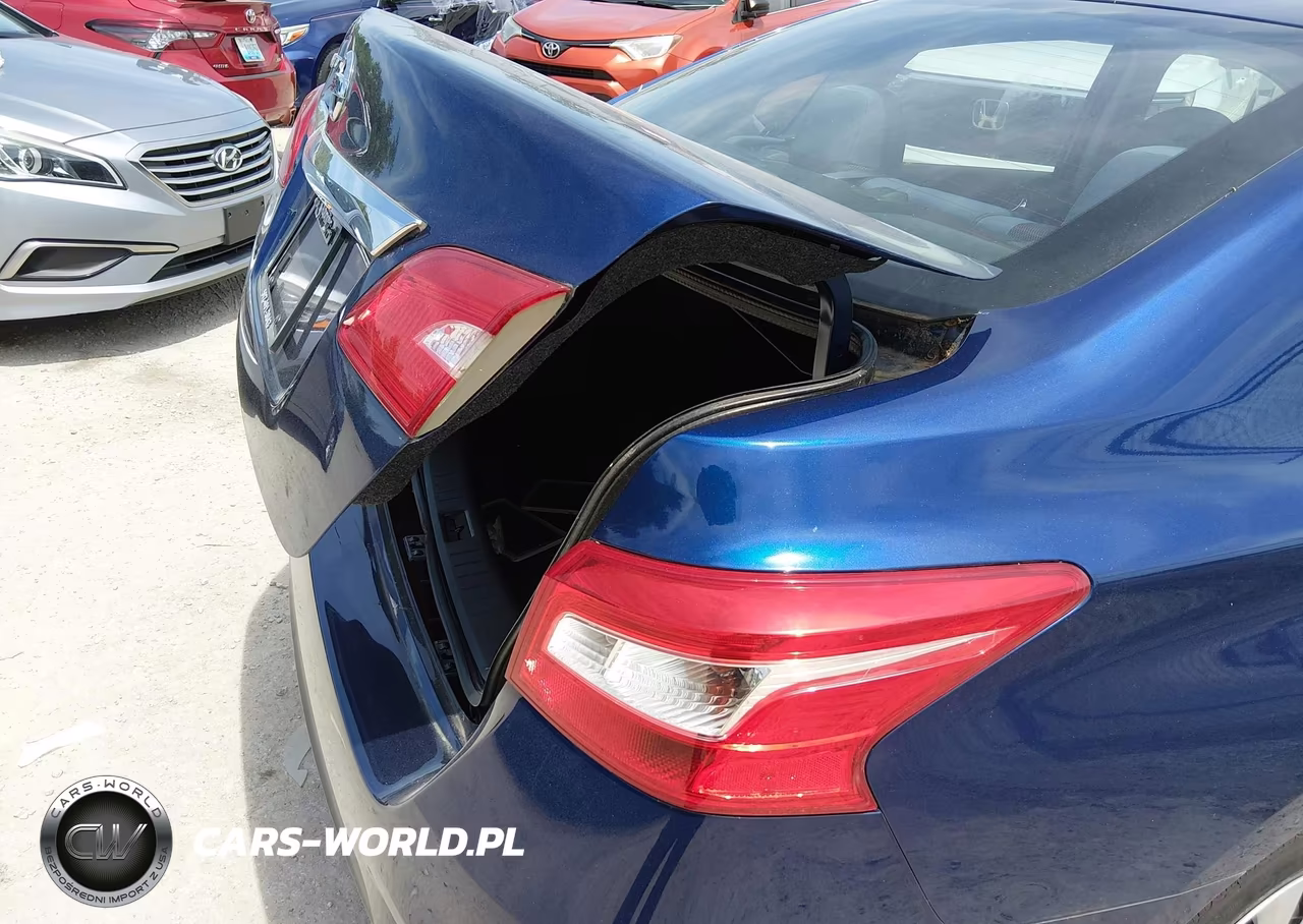 2019 Nissan Sentra S VIN:3N1AB7AP8KY350247 - 20
