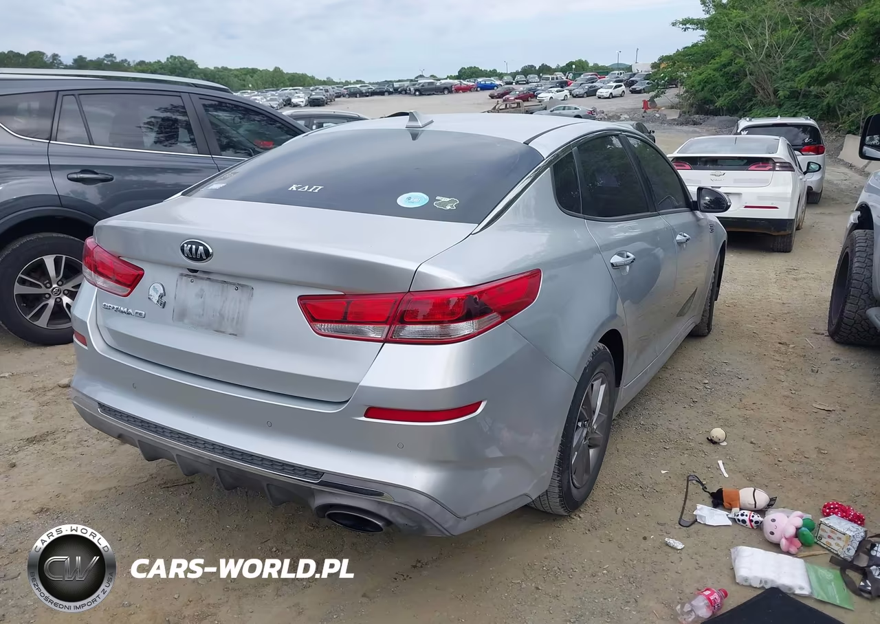 2019 Kia Optima Lx VIN:5XXGT4L38KG343109 - 4