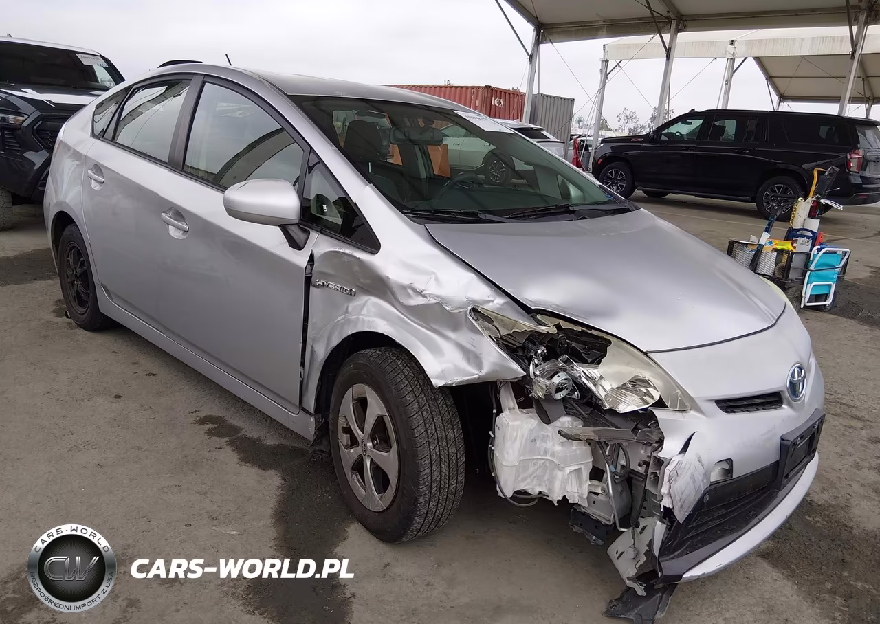 2013 Toyota Prius Two – zdjęcie 1 z 19