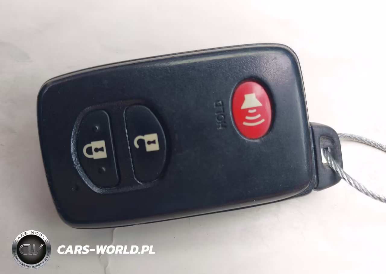 2013 Toyota Prius Two VIN:JTDKN3DU8D5565596 - 11