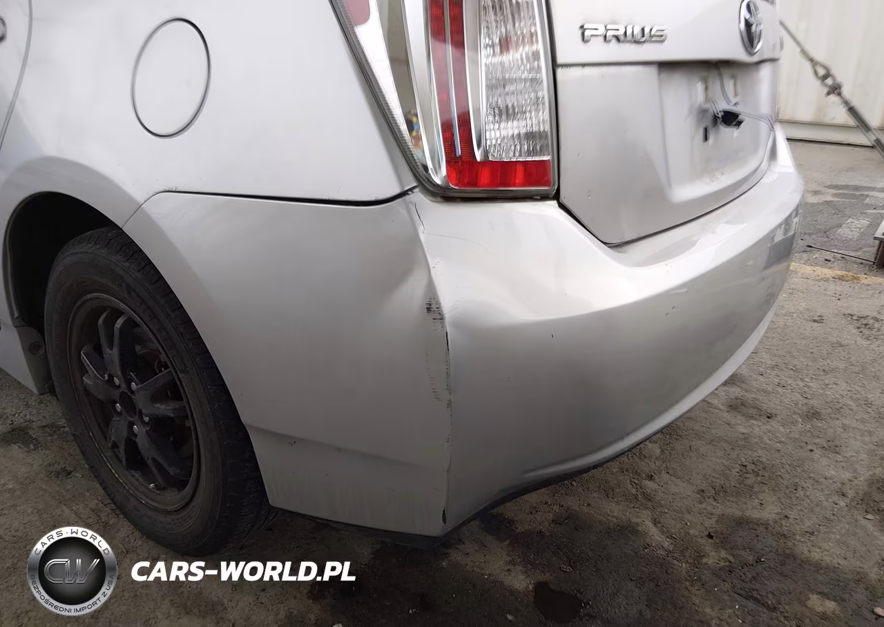 2013 Toyota Prius Two VIN:JTDKN3DU8D5565596 - 19