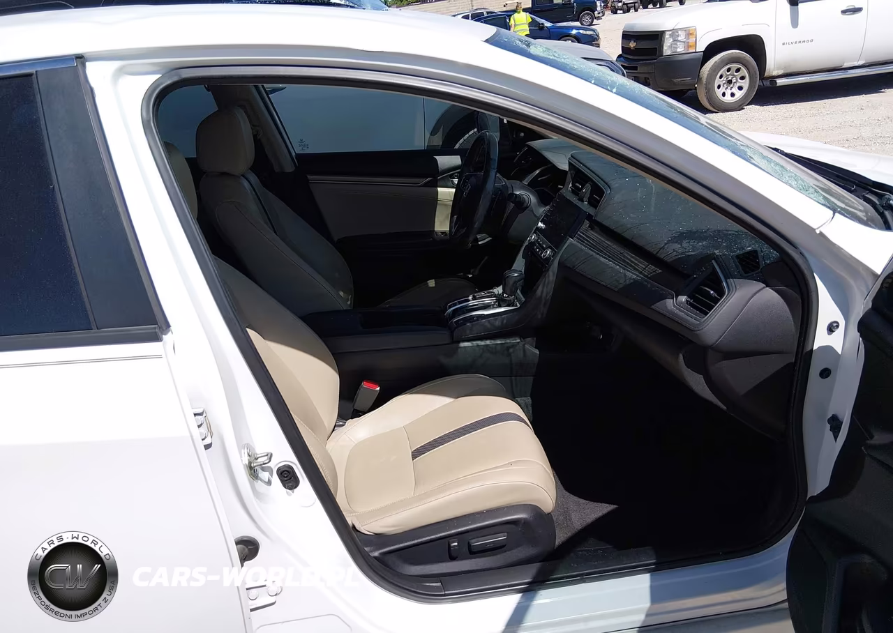 2020 Honda Civic Touring VIN:2HGFC1F99LH680446 - 5