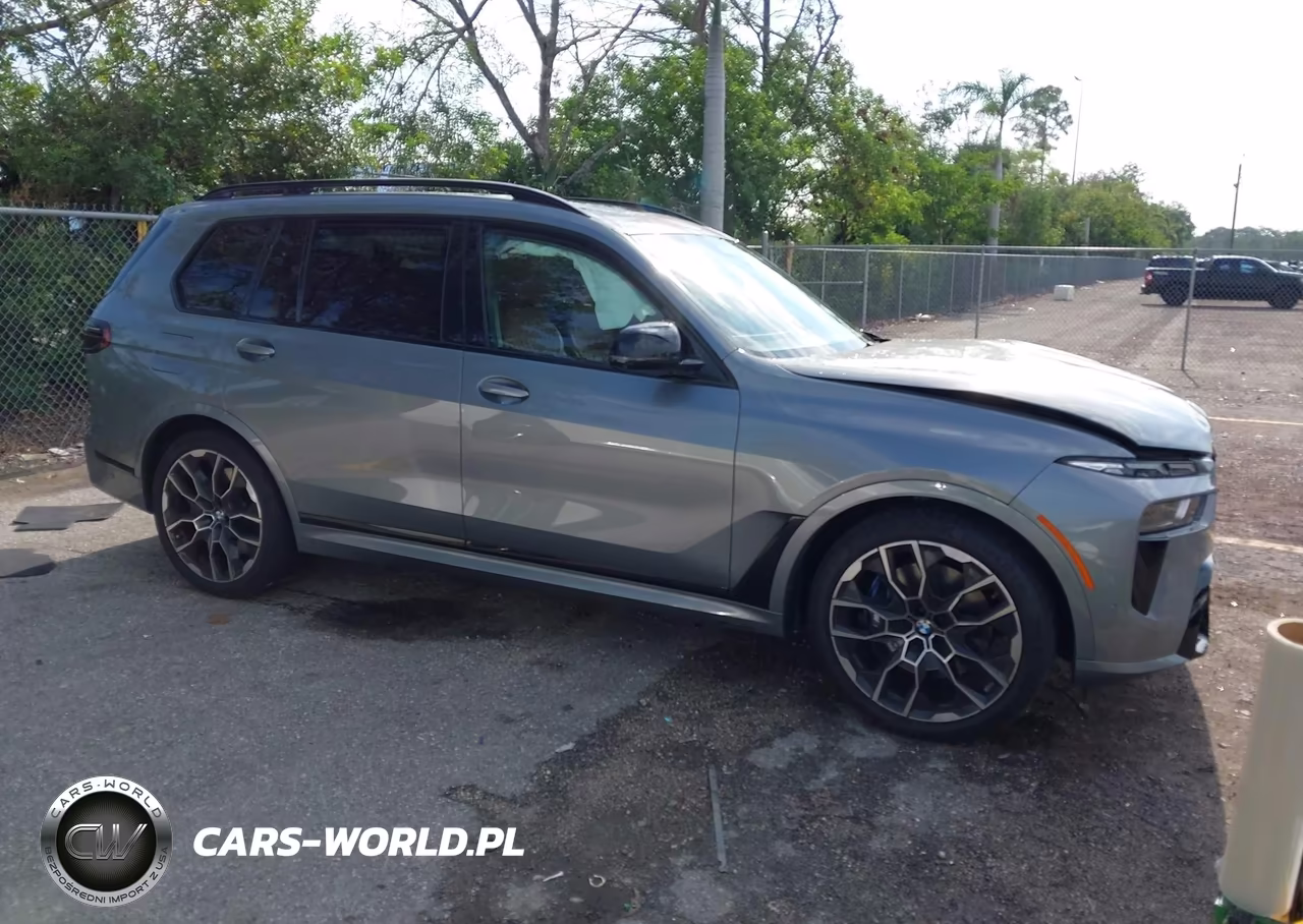2023 BMW X7 M60I – zdjęcie 1 z 16