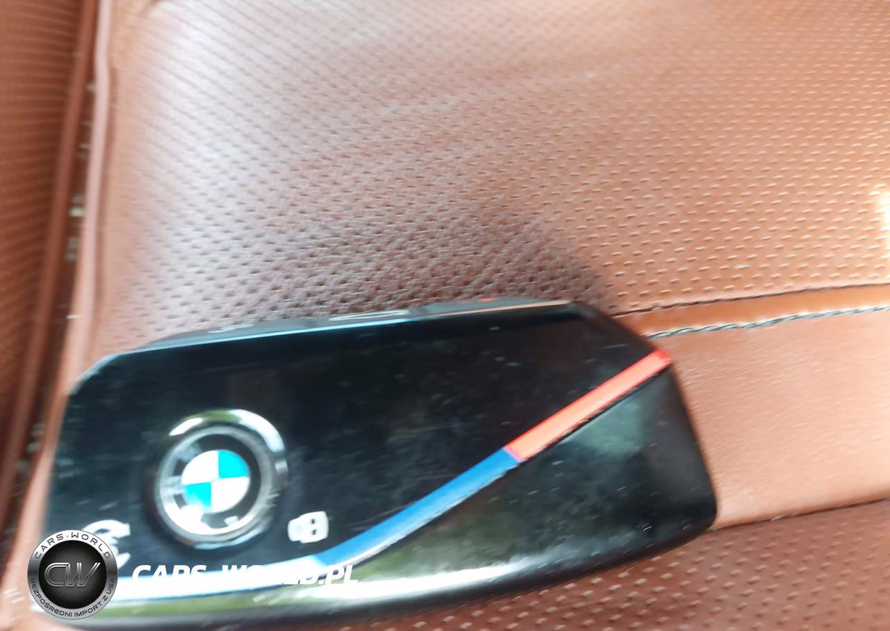 2023 BMW X7 M60I VIN:5UX33EM01P9N55877 - 11