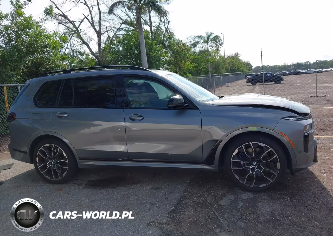 2023 BMW X7 M60I VIN:5UX33EM01P9N55877 - 13