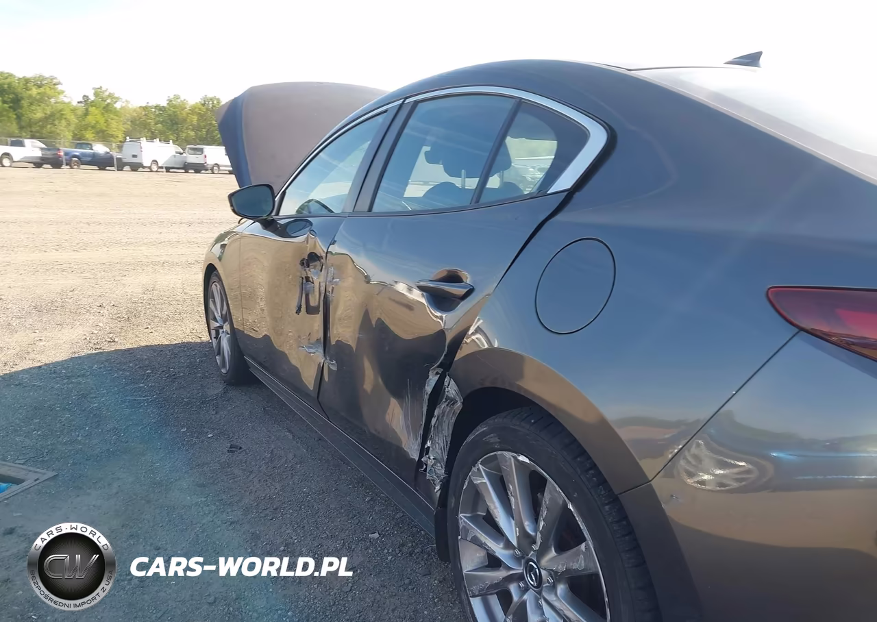 2019 Mazda Mazda3 Preferred Package VIN:JM1BPBCM4K1111260 - 6