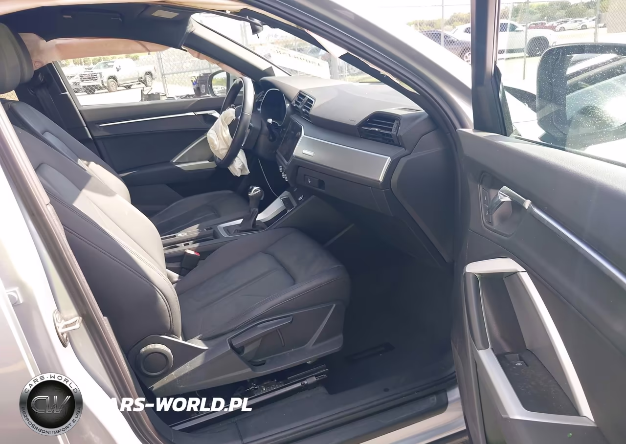 2019 Audi Q3 2.0T Premium VIN:WA1AECF35K1086065 - 5