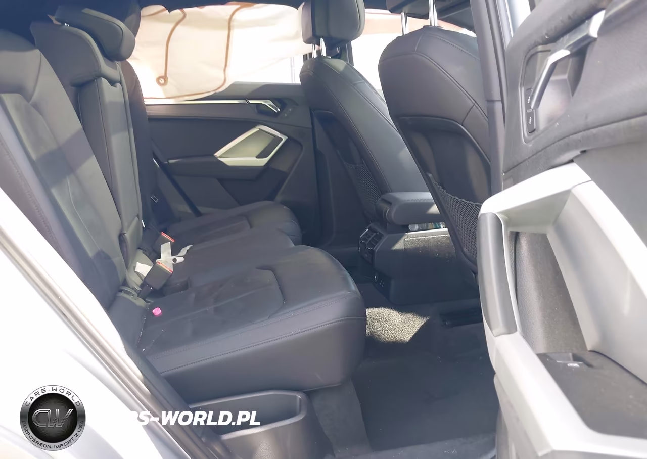 2019 Audi Q3 2.0T Premium VIN:WA1AECF35K1086065 - 8