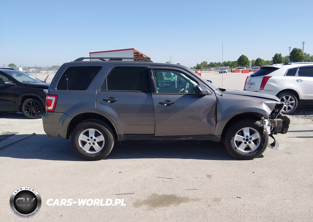 2010 Ford Escape Xlt VIN:1FMCU0D75AKD37872 - 12