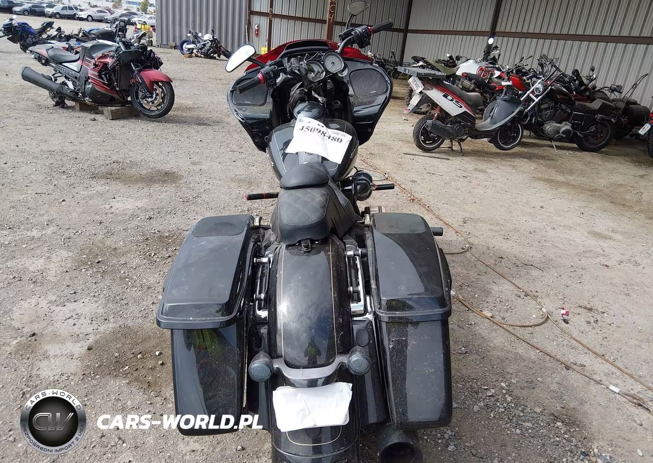2016 Harley-Davidson Fltrxs Road Glide Special VIN:1HD1KTM37GB641860 - 6