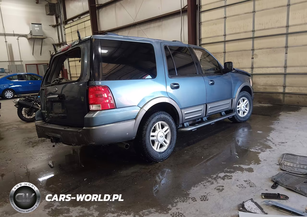 2004 Ford Expedition Xlt VIN:1FMFU15L54LA52926 - 4