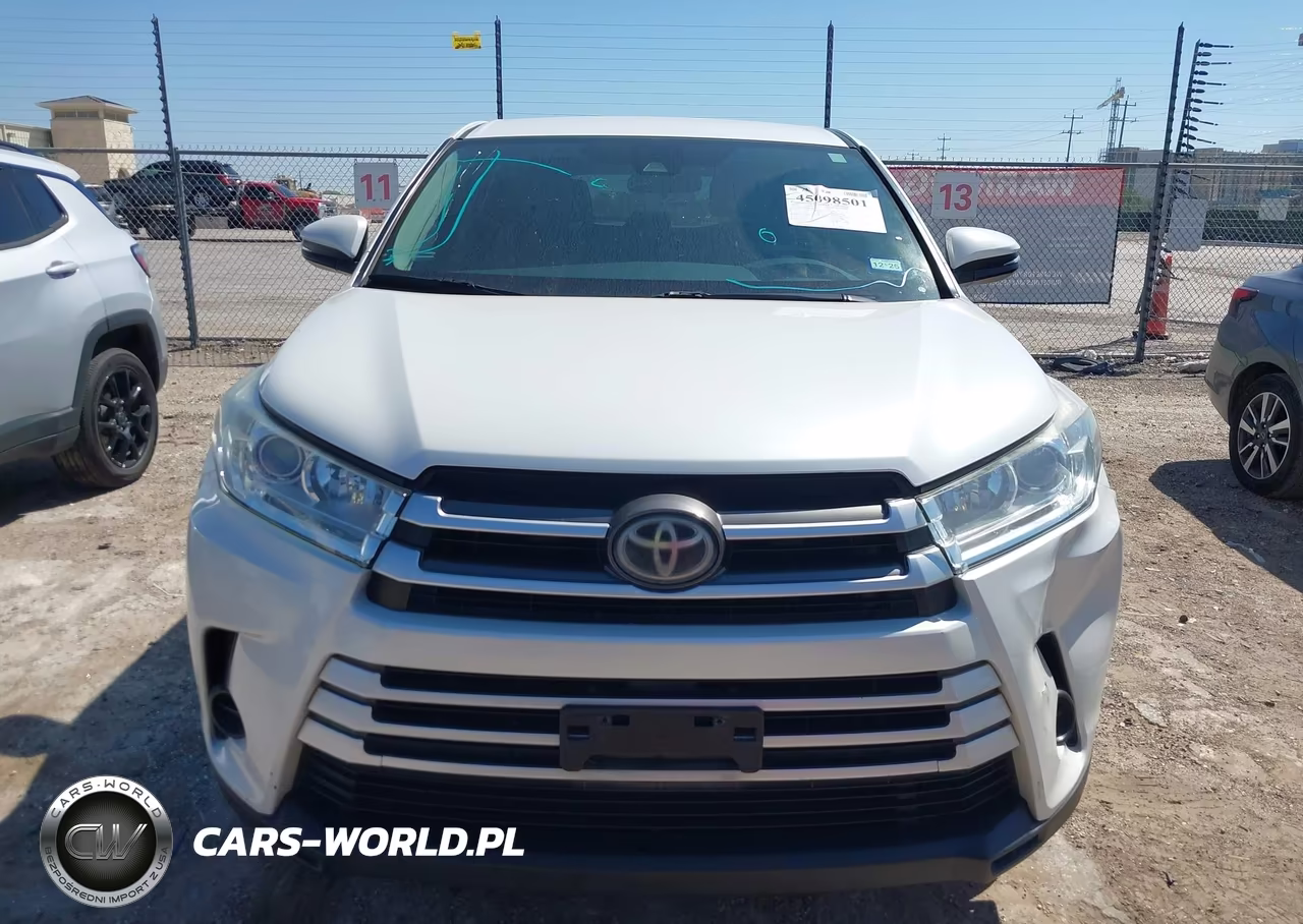 2019 Toyota Highlander Le VIN:5TDZARFH6KS053081 - 12