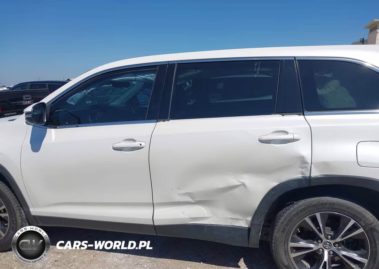 2019 Toyota Highlander Le VIN:5TDZARFH6KS053081 - 14