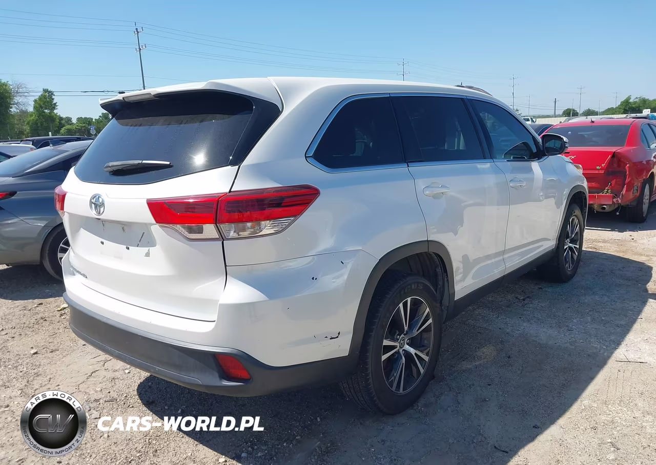 2019 Toyota Highlander Le VIN:5TDZARFH6KS053081 - 4