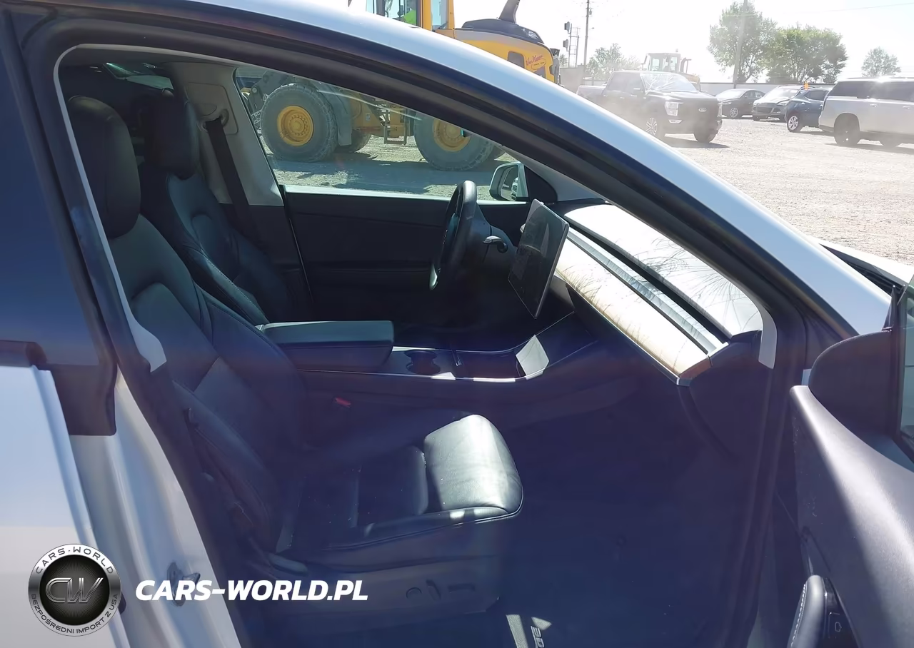 2020 Tesla Model Y Long Range Dual Motor All-Wheel Drive-Performance Dual Motor All-Wheel Drive VIN:5YJYGDEFXLF039994 - 5