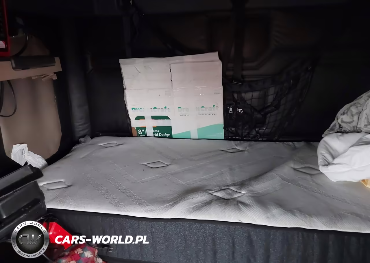 2017 Freightliner Cascadia 125 VIN:3AKJGLDR7HSGH0810 - 6