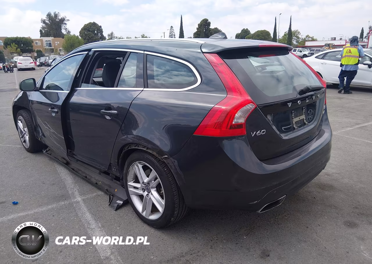 2015 Volvo V60 T5 Premier Plus VIN:YV1612SC5F1207152 - 3