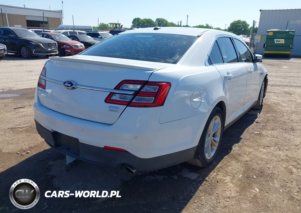2015 Ford Taurus Sel VIN:1FAHP2E95FG137944 - 4