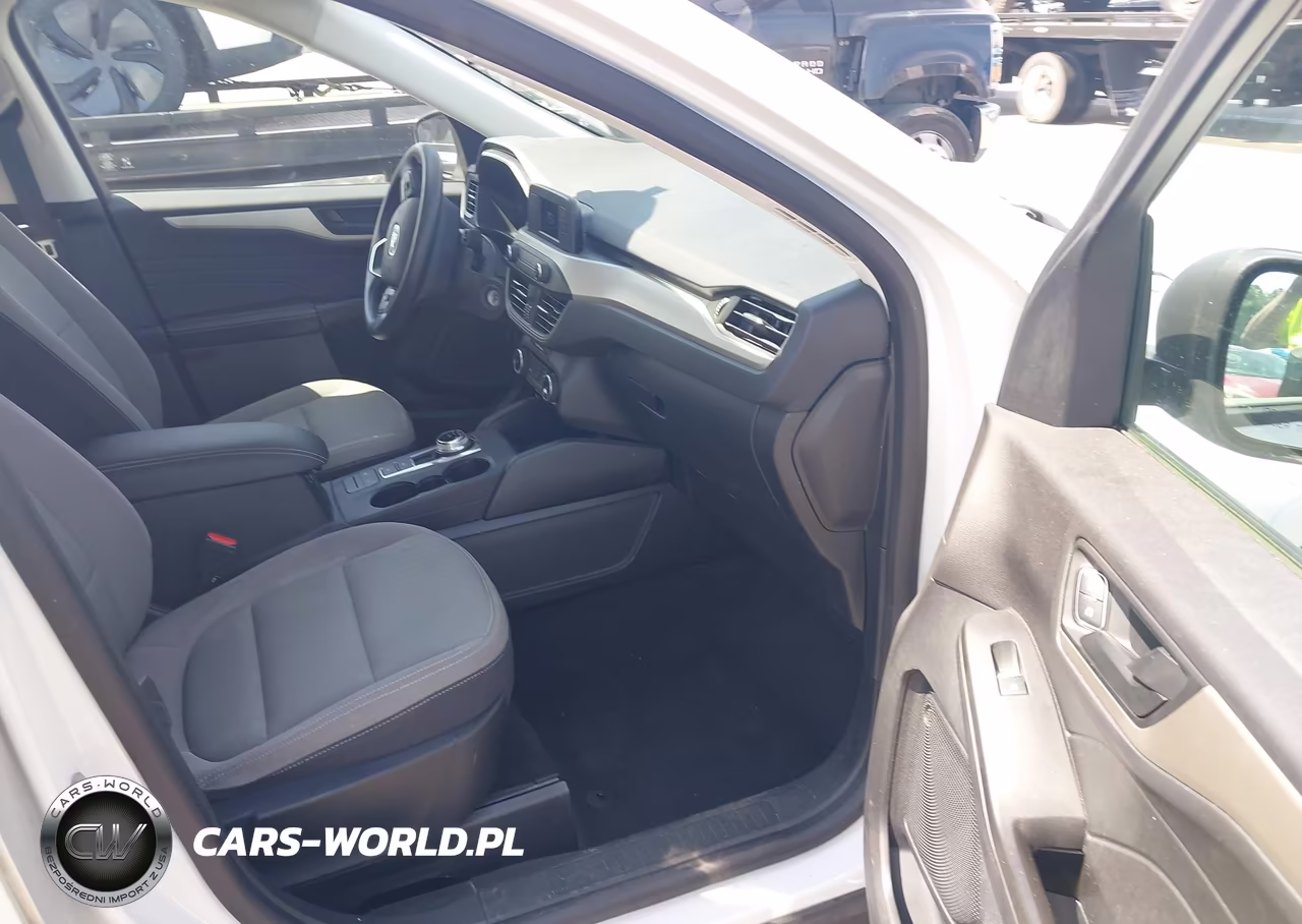 2021 Ford Escape S VIN:1FMCU0F66MUA34516 - 5