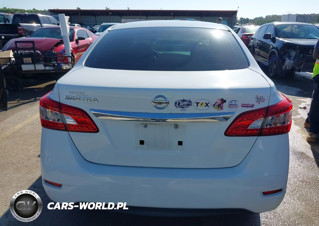 2015 Nissan Sentra S VIN:3N1AB7AP3FY368466 - 17
