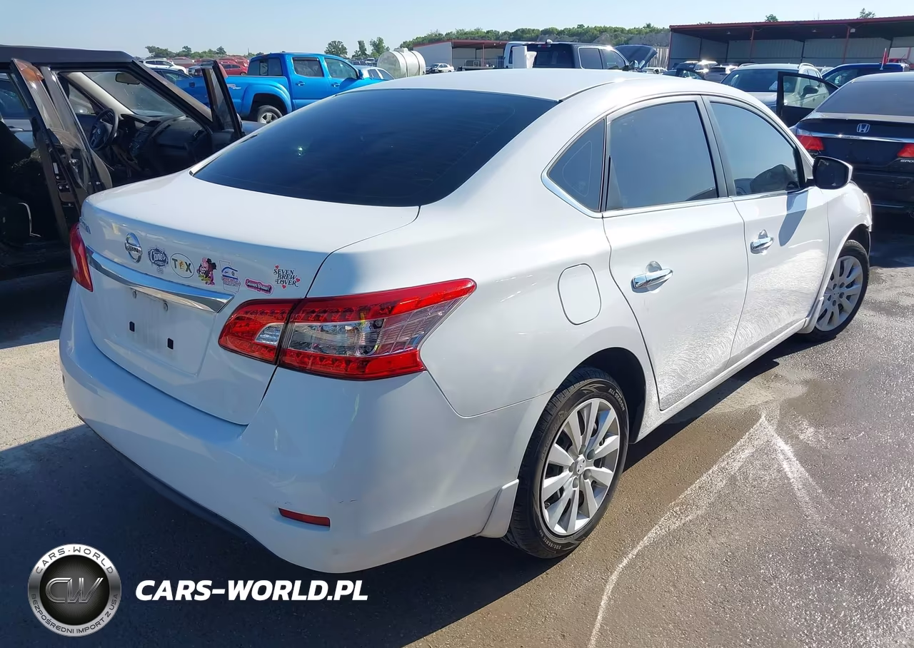 2015 Nissan Sentra S VIN:3N1AB7AP3FY368466 - 4