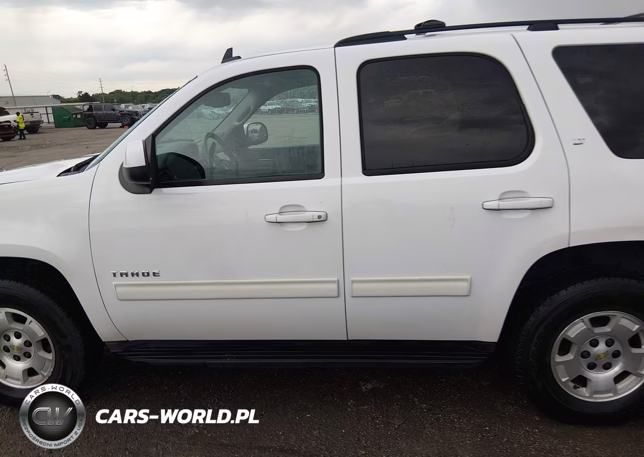 2014 Chevrolet Tahoe Lt VIN:1GNSCBE09ER247564 - 14