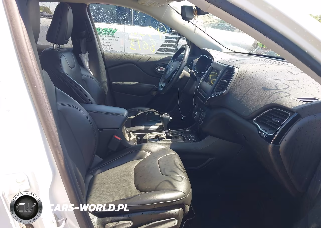 2021 Jeep Cherokee Altitude 4X4 VIN:1C4PJMLB0MD105619 - 5