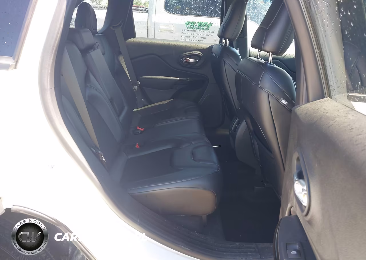 2021 Jeep Cherokee Altitude 4X4 VIN:1C4PJMLB0MD105619 - 8