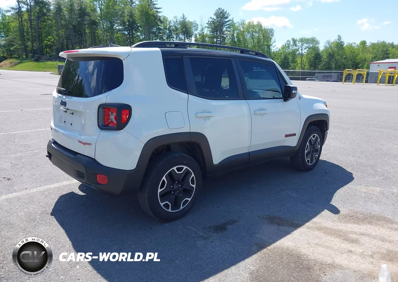 2016 Jeep Renegade Trailhawk VIN:ZACCJBCTXGPD87673 - 4