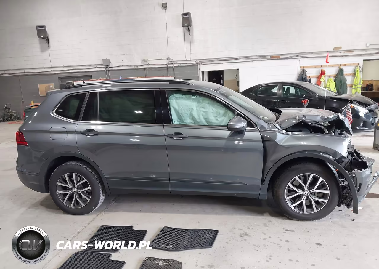 2019 Volkswagen Tiguan 2.0T Se-2.0T Sel-2.0T Sel R-Line-2.0T Sel R-Line Black VIN:3VV2B7AX3KM058130 - 13