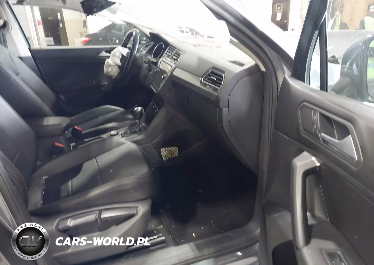 2019 Volkswagen Tiguan 2.0T Se-2.0T Sel-2.0T Sel R-Line-2.0T Sel R-Line Black VIN:3VV2B7AX3KM058130 - 5