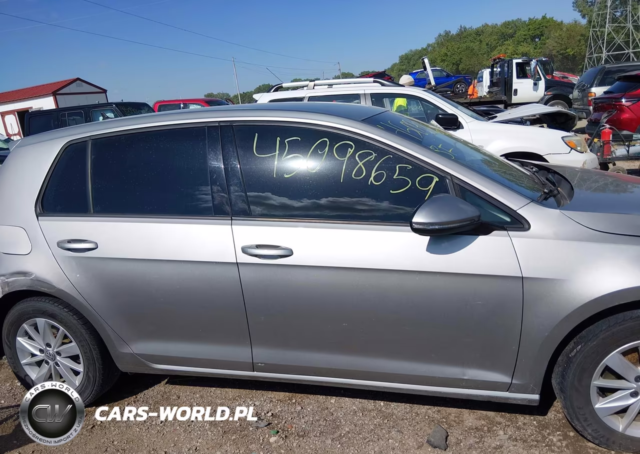 2018 Volkswagen Golf VIN:3VWG17AU2JM255475 - 13
