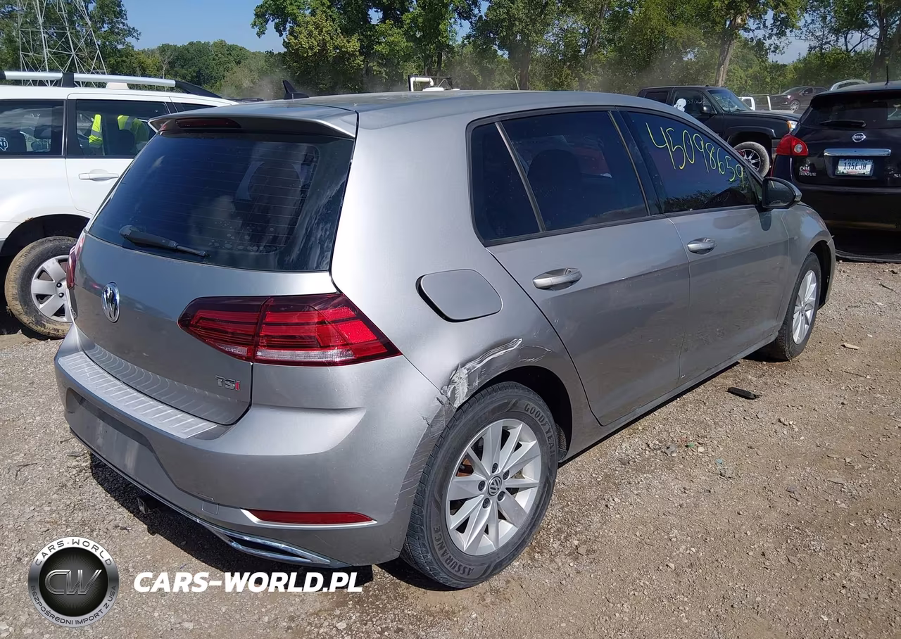 2018 Volkswagen Golf VIN:3VWG17AU2JM255475 - 17