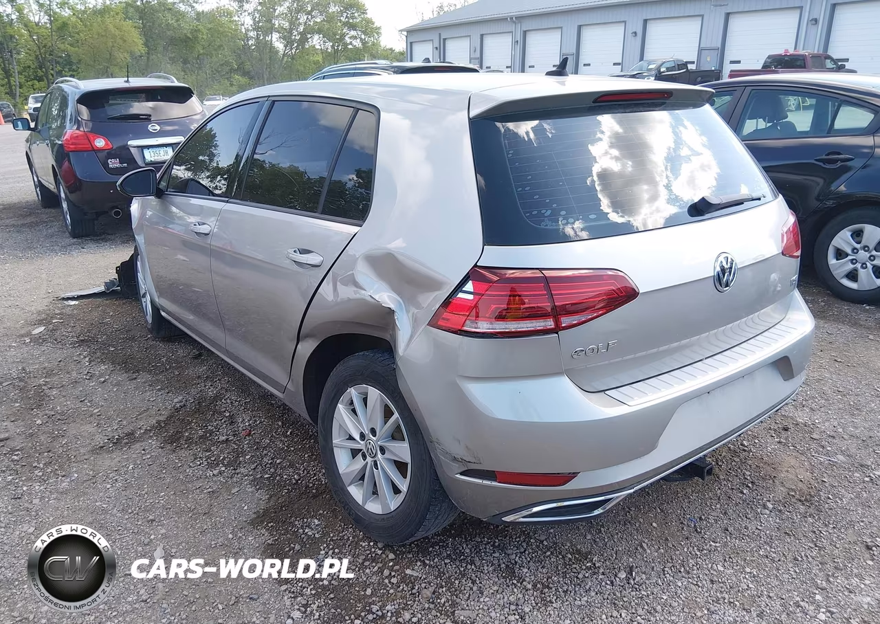 2018 Volkswagen Golf VIN:3VWG17AU2JM255475 - 3