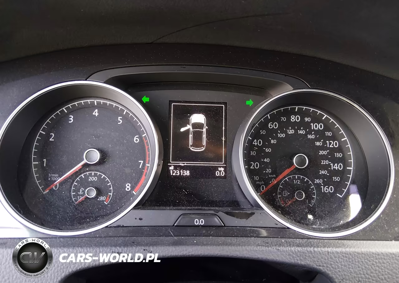 2018 Volkswagen Golf VIN:3VWG17AU2JM255475 - 7