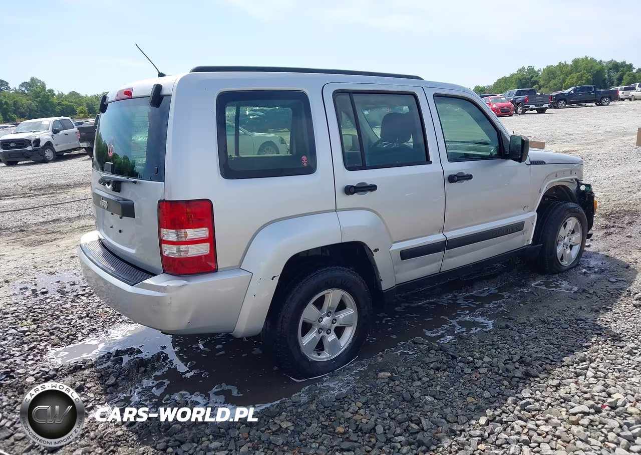 2012 Jeep Liberty Sport VIN:1C4PJLAK9CW165754 - 4