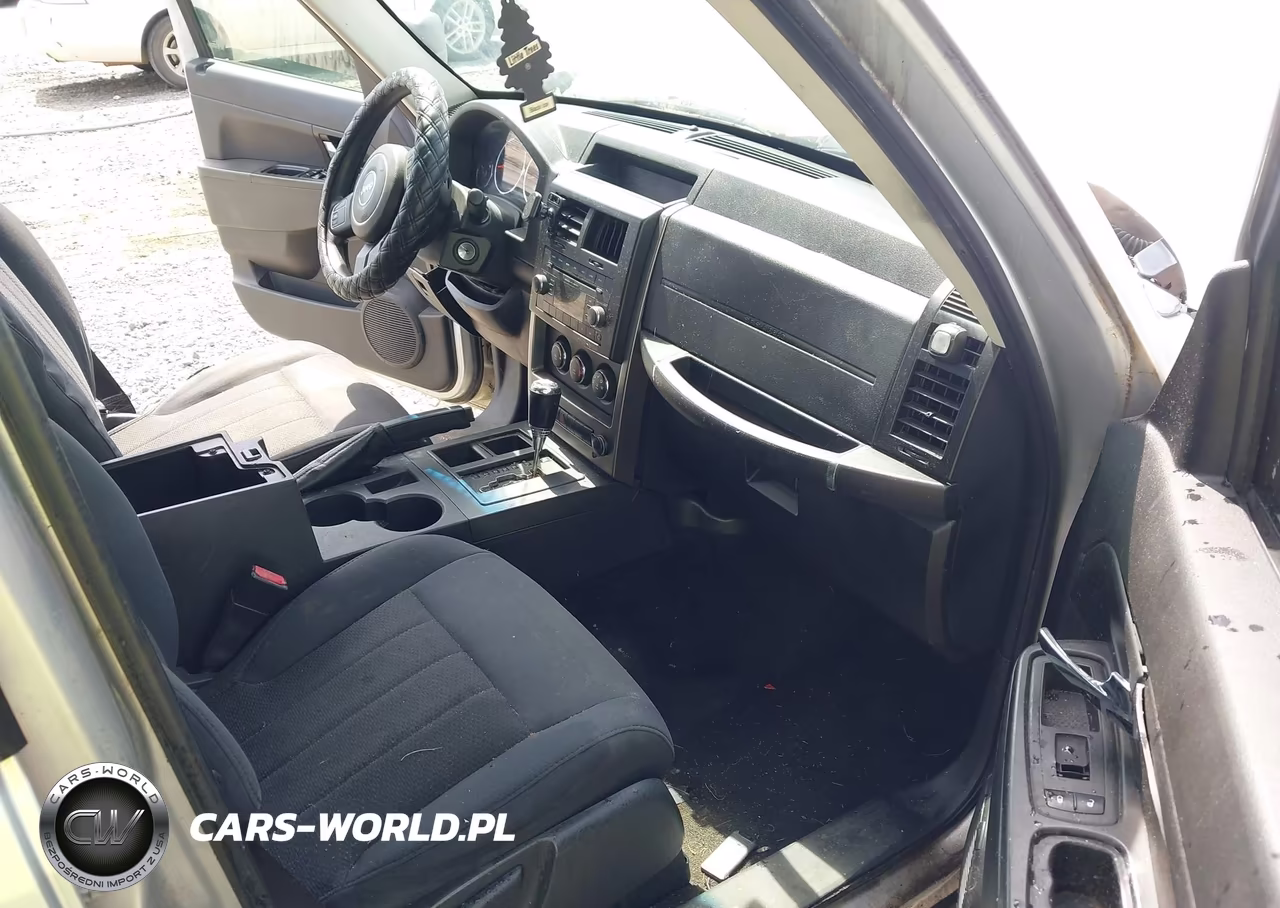 2012 Jeep Liberty Sport VIN:1C4PJLAK9CW165754 - 5
