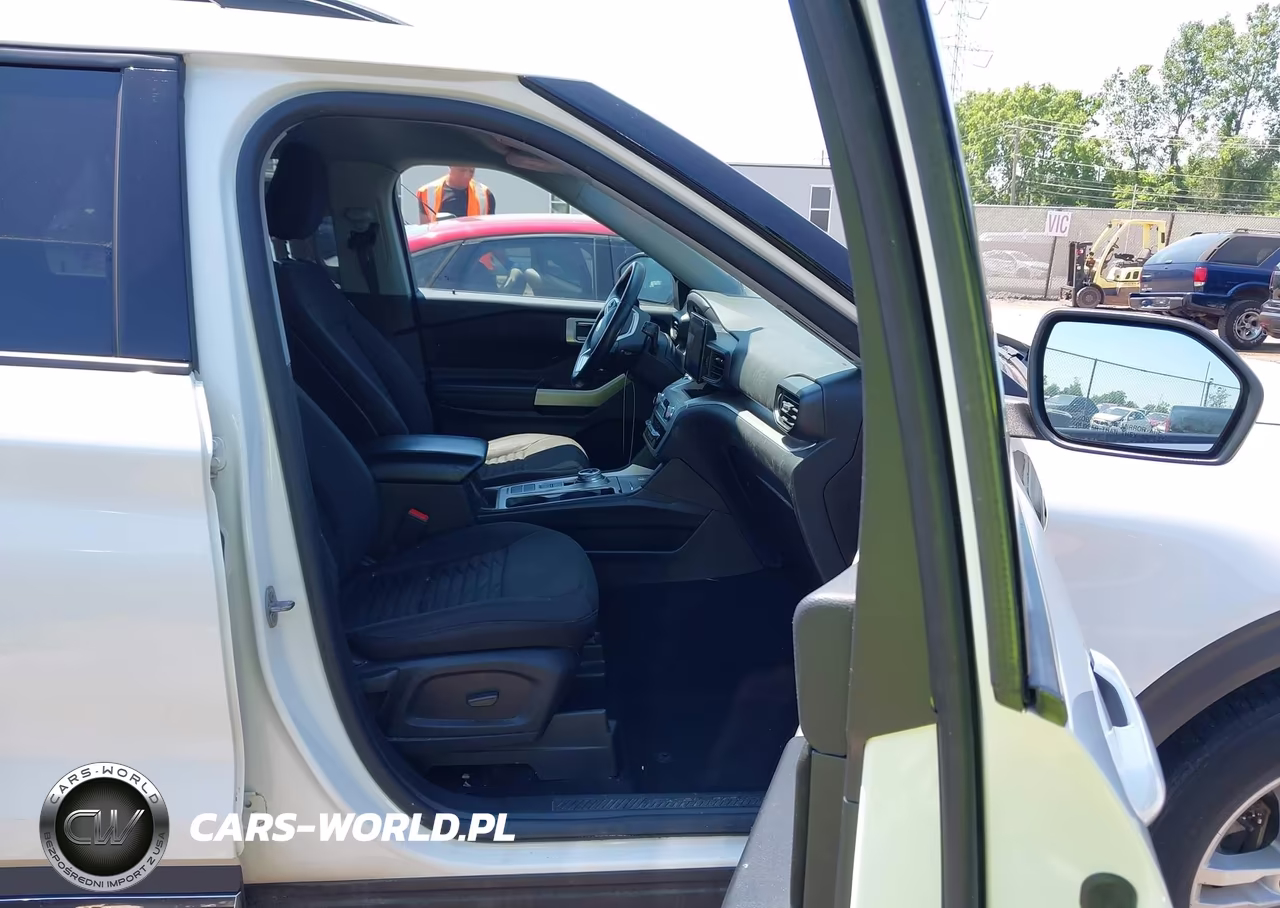 2020 Ford Explorer Xlt VIN:1FMSK7DH6LGC77867 - 5