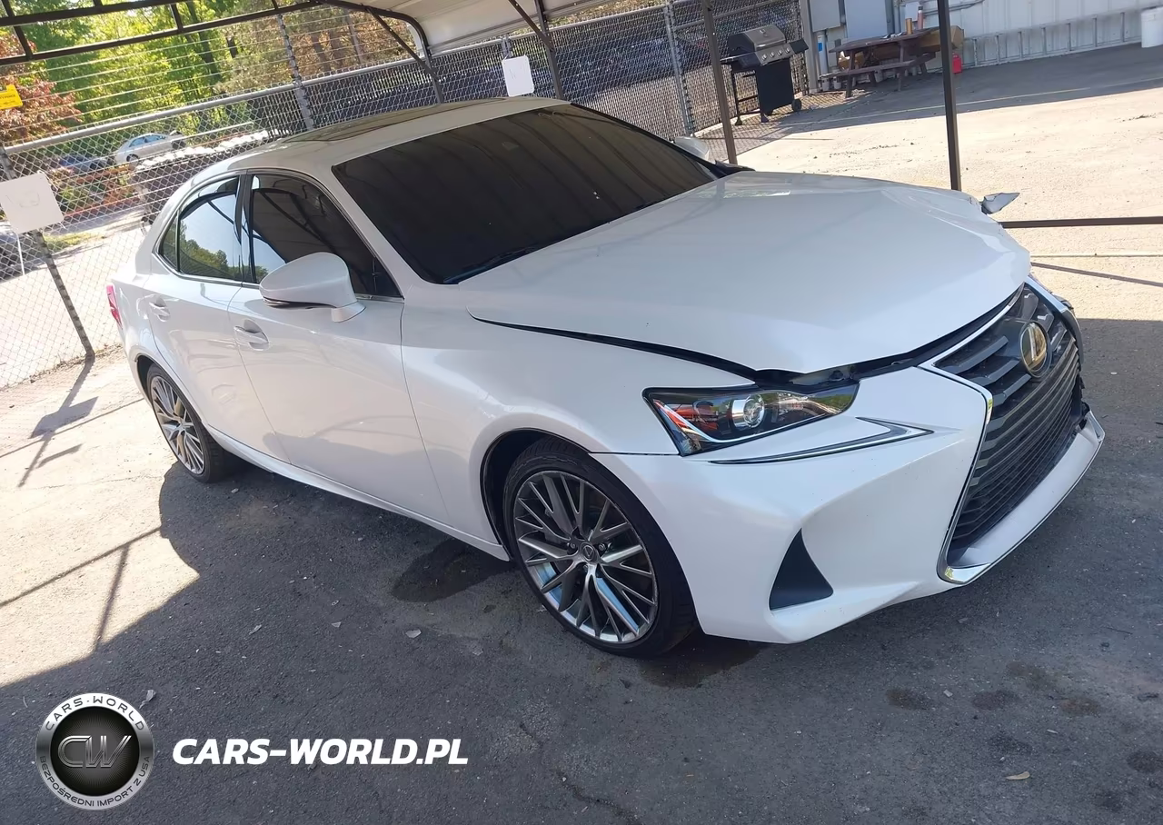 2017 Lexus Is 300 – zdjęcie 1 z 16