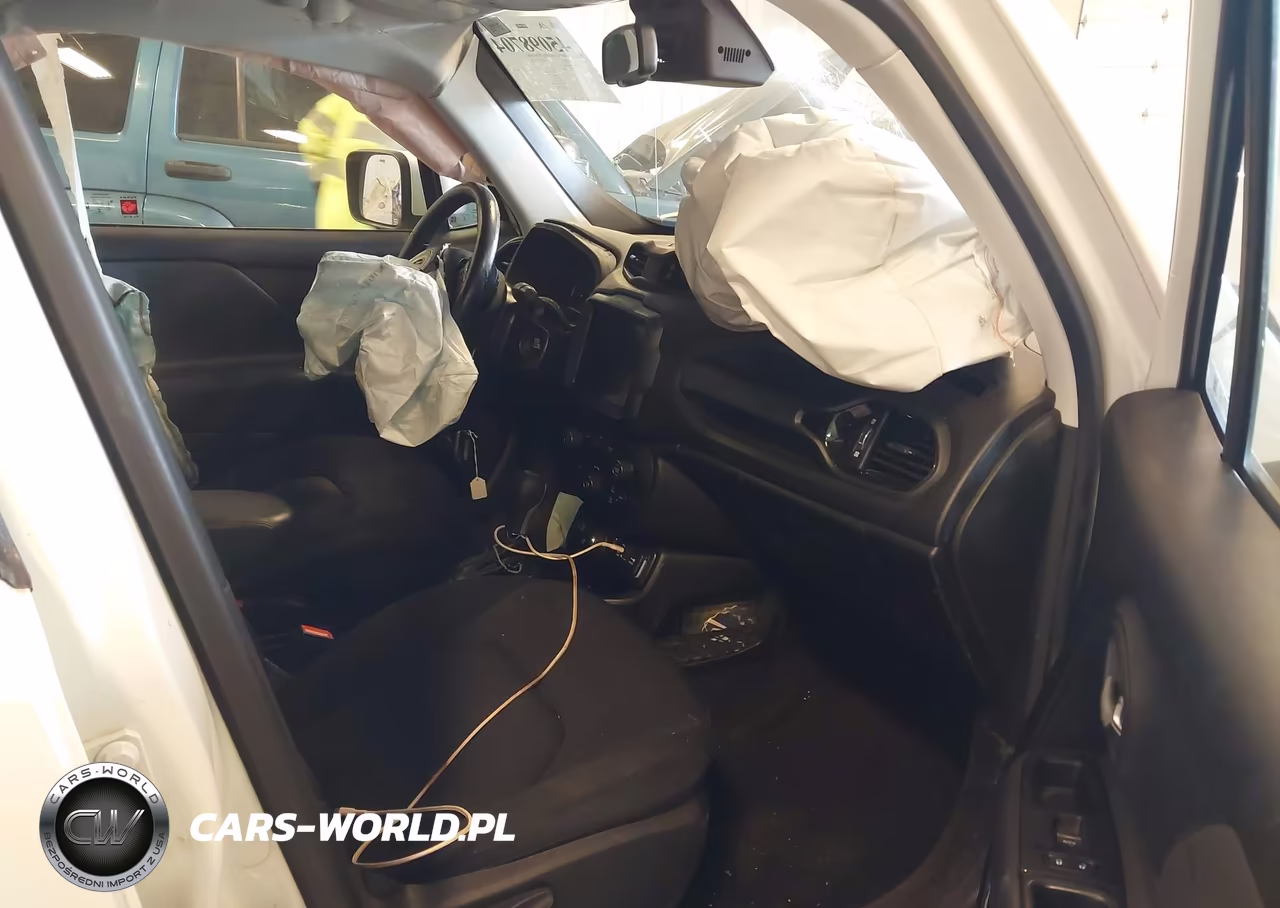 2018 Jeep Renegade Altitude 4X4 VIN:ZACCJBBB3JPH39346 - 5