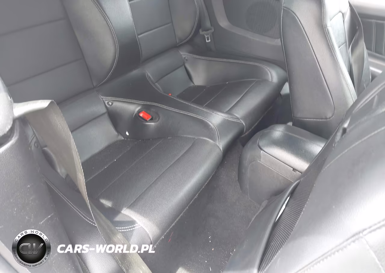 2020 Ford Mustang Ecoboost Premium VIN:1FATP8UH4L5184623 - 8